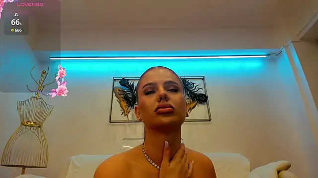 VikaFever online show from October 2025 04:51:02 AM