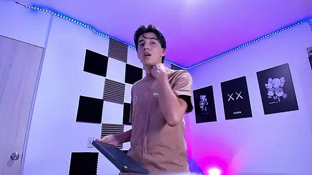 Snapshot of jeycobb chatting on March 2026 01:20:01 AM jeycobb online show from March 2026 01:20:01 AM