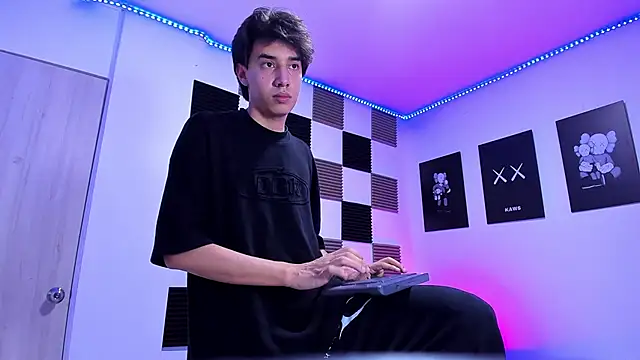 Snapshot of jeycobb chatting on March 2026 03:41:02 AM jeycobb online show from March 2026 03:41:02 AM