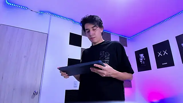 Snapshot of jeycobb chatting on April 2026 01:16:01 AM jeycobb online show from April 2026 01:16:01 AM