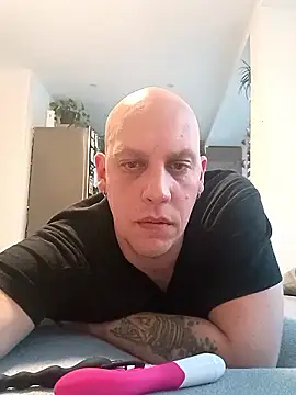 Snapshot of Kobradera1984 chatting on January 2026 07:14:01 AM Kobradera1984 online show from January 2026 07:14:01 AM