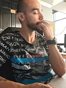 Snapshot of 2_fire chatting on October 2025 01:00:01 PM 2 fire online show from October 2025 01:00:01 PM