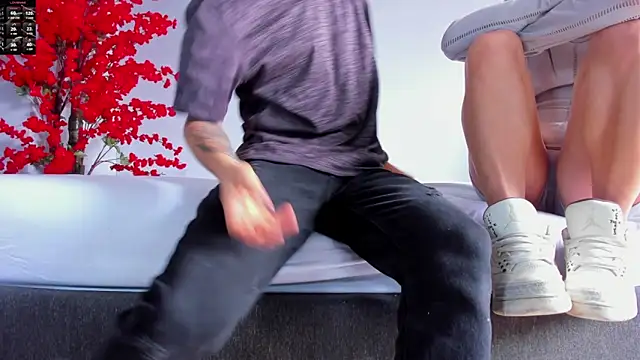 Snapshot of 2_fire chatting on November 2025 07:57:02 PM 2 fire online show from November 2025 07:57:02 PM