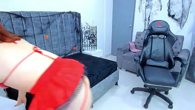 Snapshot of kate_cortes chatting on October 2025 12:28:02 PM kate cortes online show from October 2025 12:28:02 PM