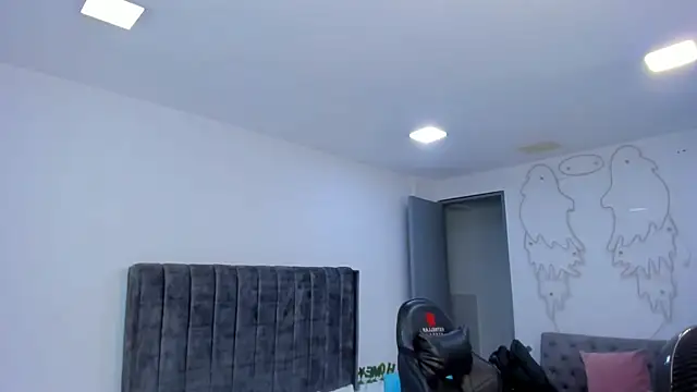 Snapshot of kate_cortes chatting on November 2025 12:04:02 PM kate cortes online show from November 2025 12:04:02 PM