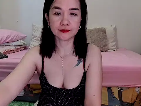KissHott online show from May 2026 06:08:02 AM