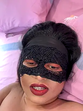 Snapshot of elza_laana chatting on November 2025 06:38:02 AM elza laana online show from November 2025 06:38:02 AM