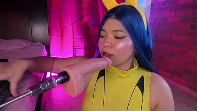 TinixMorgan online show from November 2025 04:11:02 AM