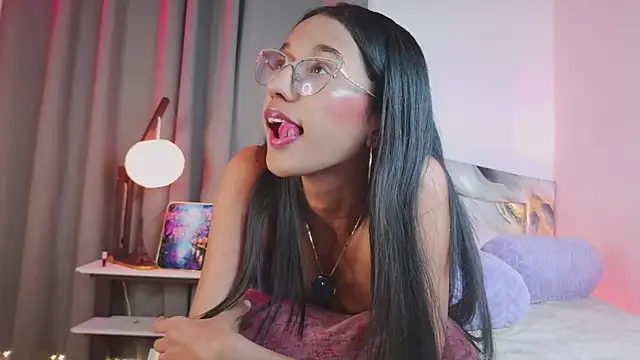 Snapshot of luna_valen chatting on November 2025 09:04:01 PM luna valen online show from November 2025 09:04:01 PM