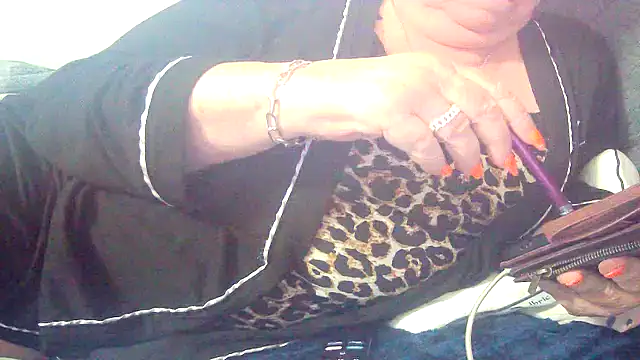 Playful MILF Demi online show from March 2026 12:37:02 AM