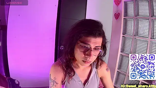 Snapshot of Sweet-SharoKitty chatting on May 2026 06:49:02 PM Sweet-SharoKitty online show from May 2026 06:49:02 PM