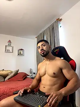 Ezzio Scolaro online show from January 2026 11:57:02 AM