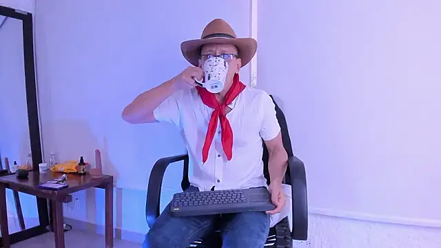  axelking  online show from February 2026 11:42:02 AM