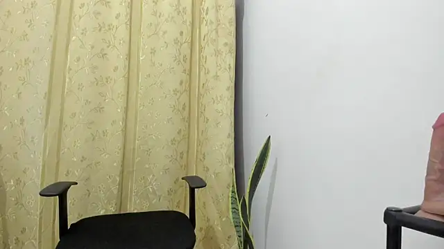  axelking  online show from May 2026 02:39:01 AM