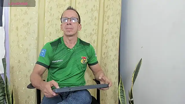  axelking  online show from May 2026 11:38:01 AM