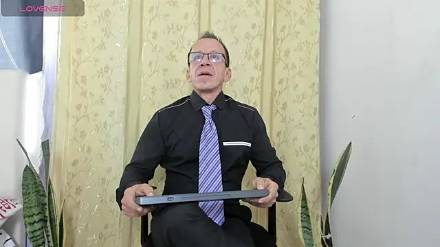  axelking  online show from May 2026 11:50:02 AM