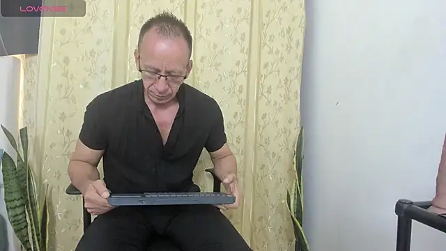 Snapshot of _axelking_ chatting on July 2026 11:38:02 AM axelking online show from July 2026 11:38:02 AM