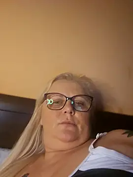 NieMaJazdyBezGwiazdy7883 online show from November 2025 09:38:02 PM