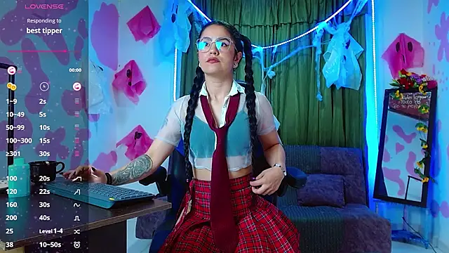 lucessita online show from October 2025 02:34:01 AM