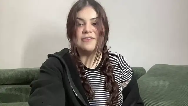 lilithsbetrayal online show from December 2025 01:24:01 AM