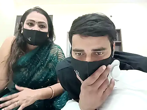 Snapshot of horny_milf_couple chatting on October 2025 05:17:01 PM horny milf couple online show from October 2025 05:17:01 PM