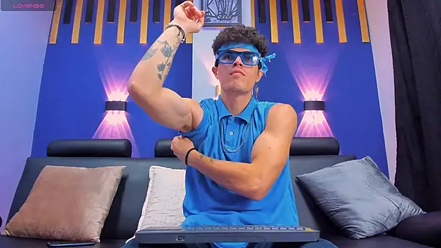 imsammytop online show from October 2025 11:32:02 AM