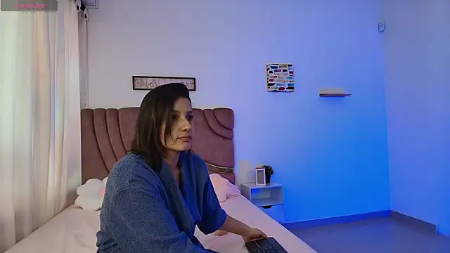 Celeste-West online show from November 2025 07:37:01 PM