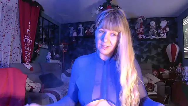 Snapshot of Delichieuse5 chatting on January 2025 08:24:01 PM Delichieuse5 online show from January 2025 08:24:01 PM