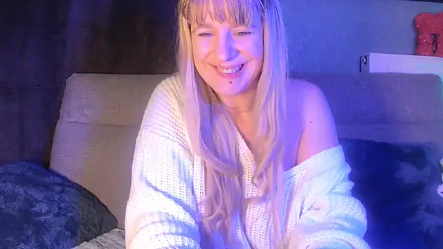 Snapshot of Delichieuse5 chatting on February 2025 11:46:02 PM Delichieuse5 online show from February 2025 11:46:02 PM