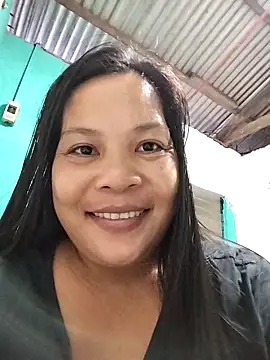 Snapshot of shyhotpinay_32 chatting on November 2025 09:58:01 PM shyhotpinay 32 online show from November 2025 09:58:01 PM