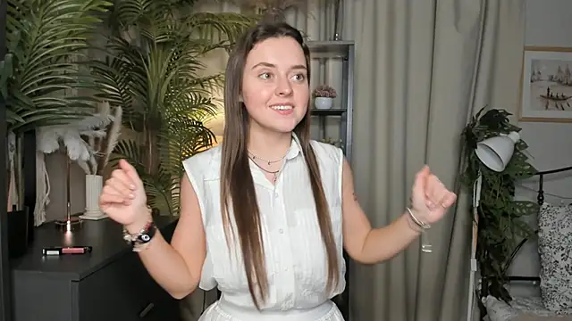 ThelmaJusto online show from October 2025 02:02:02 PM