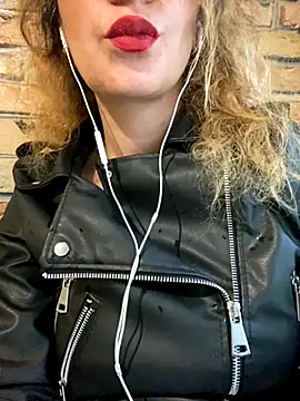 melisss2 online show from October 2025 12:47:01 PM