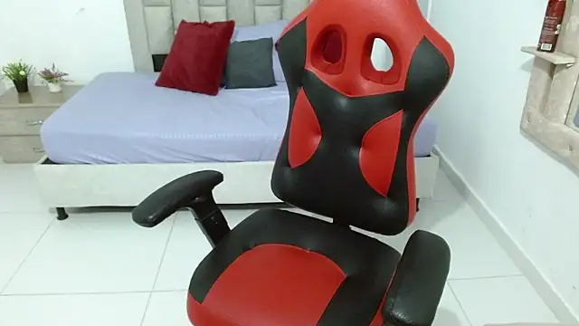 Zoe Galli online show from October 2025 03:39:02 AM