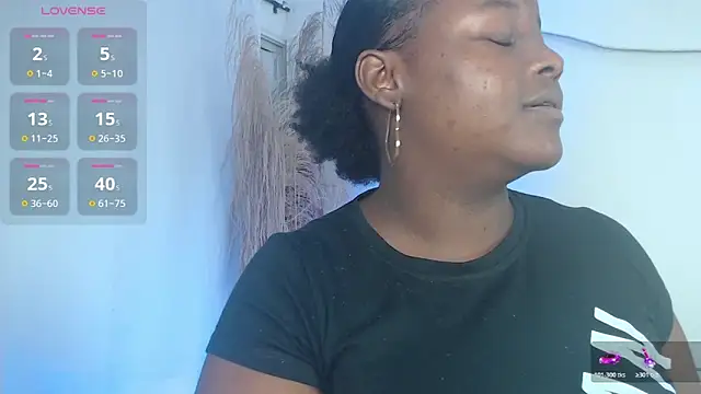 Snapshot of Kim_Browns chatting on January 2026 02:48:02 AM Kim Browns online show from January 2026 02:48:02 AM