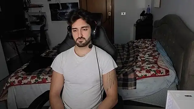 Snapshot of Al3xox02 chatting on January 2026 10:48:02 PM Al3xox02 online show from January 2026 10:48:02 PM