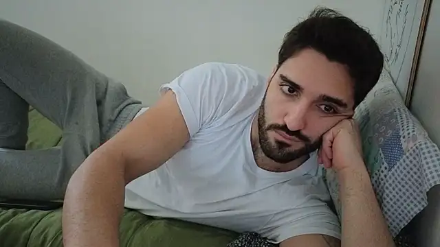 Snapshot of Al3xox02 chatting on February 2026 12:55:01 PM Al3xox02 online show from February 2026 12:55:01 PM