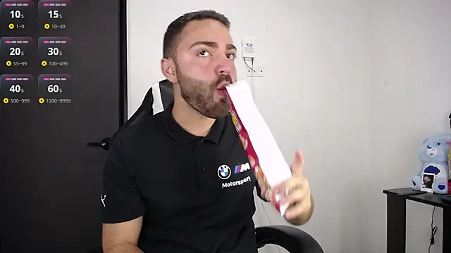 Nathan Ryder online show from October 2025 11:39:01 PM