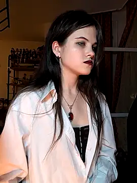 Snapshot of Alicemyrr chatting on October 2025 06:40:02 PM Alicemyrr online show from October 2025 06:40:02 PM