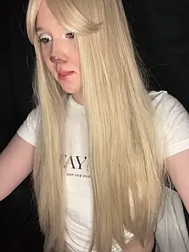 Darling Bri  online show from October 2025 06:30:01 PM