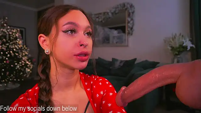 Snapshot of karolineneuer_ chatting on December 2025 01:11:01 AM karolineneuer online show from December 2025 01:11:01 AM