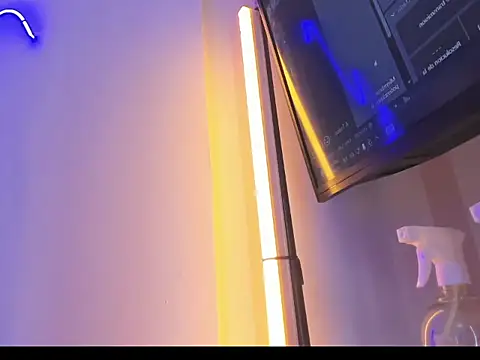 Snapshot of Nefera_Noxx chatting on November 2025 04:34:01 AM Nefera Noxx online show from November 2025 04:34:01 AM