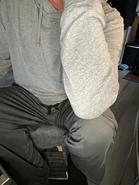 Snapshot of smkbustr chatting on November 2025 08:09:01 PM smkbustr online show from November 2025 08:09:01 PM