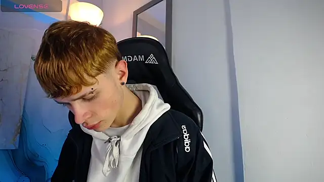 JackFrosst online show from March 2026 01:33:01 PM