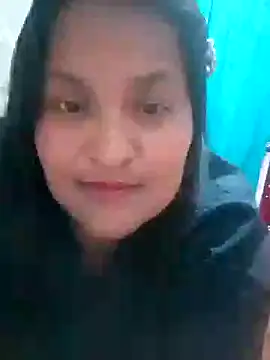 Snapshot of lucia00xx chatting on November 2025 12:46:01 AM lucia00xx online show from November 2025 12:46:01 AM