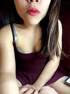 Snapshot of Lyly69699 chatting on December 2025 02:24:01 PM Lyly69699 online show from December 2025 02:24:01 PM