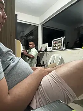 Snapshot of B-38 chatting on October 2025 01:30:01 AM B-38 online show from October 2025 01:30:01 AM