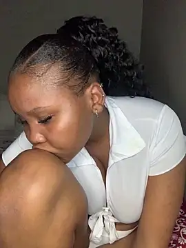 Scarlettxx21 online show from April 2026 07:41:01 PM