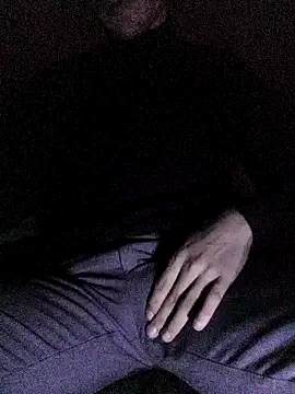 Snapshot of Aragis35 chatting on March 2026 10:46:01 PM Aragis35 online show from March 2026 10:46:01 PM