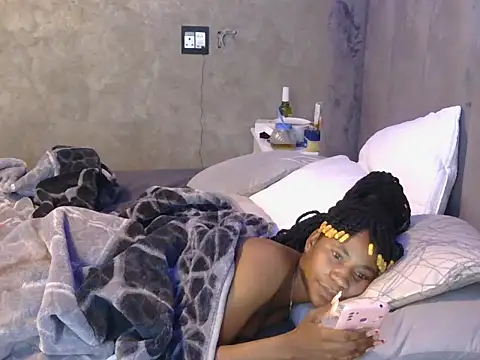 petite queenx online show from October 2025 05:51:02 AM