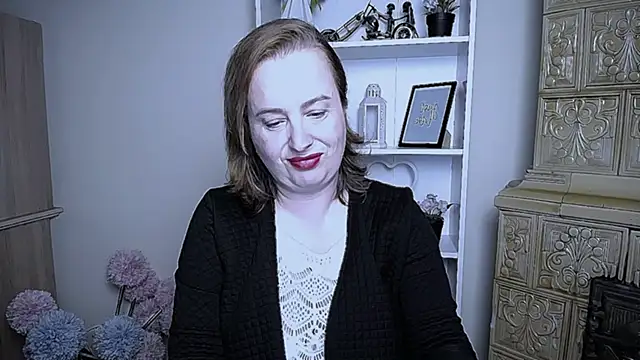 HelenFl online show from October 2025 06:45:01 AM